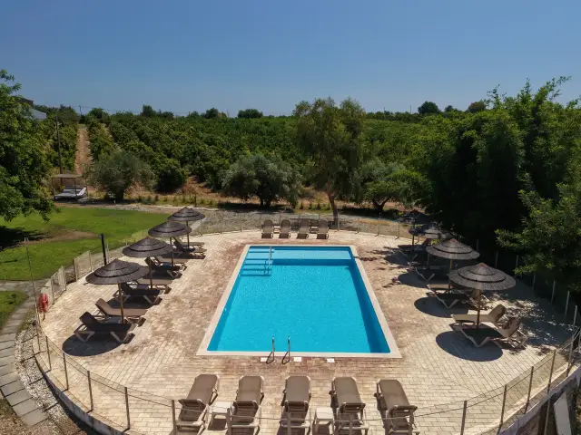 Quinta da Capelinha — piscina, vista aérea